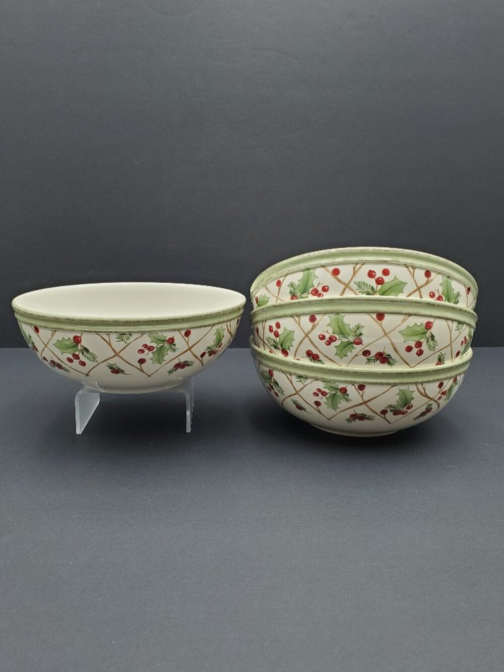 Lenox Holiday Gatherings Holiday Trellis All Purpose Bowls Holly Berries Bowls